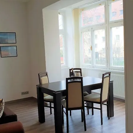 Serena Карлові Вари